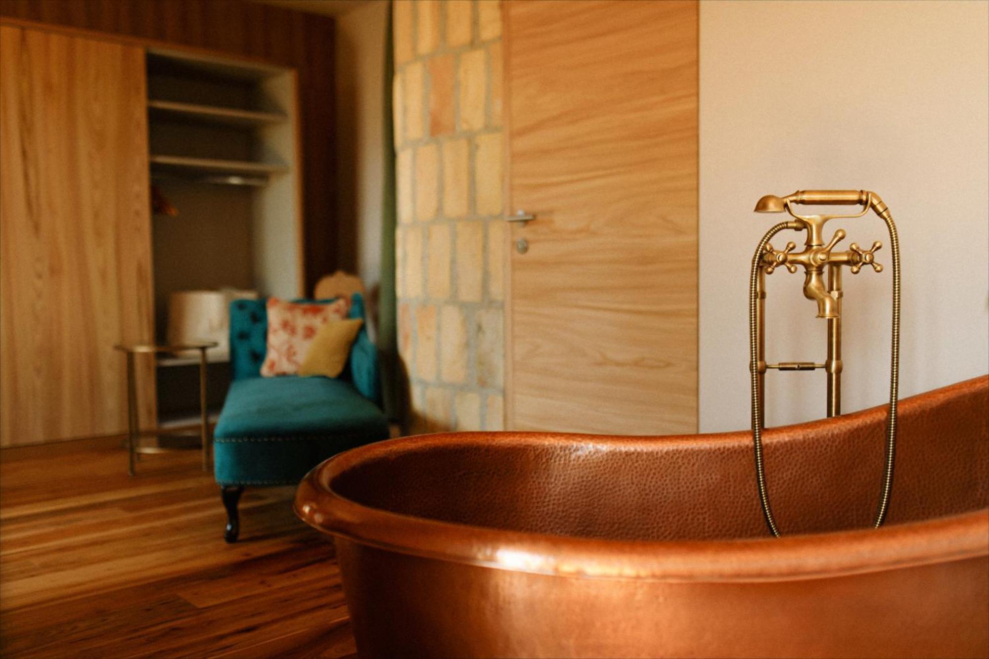 Langenmantel Historic Suites Tramin an der Weinstraße Buitenkant foto