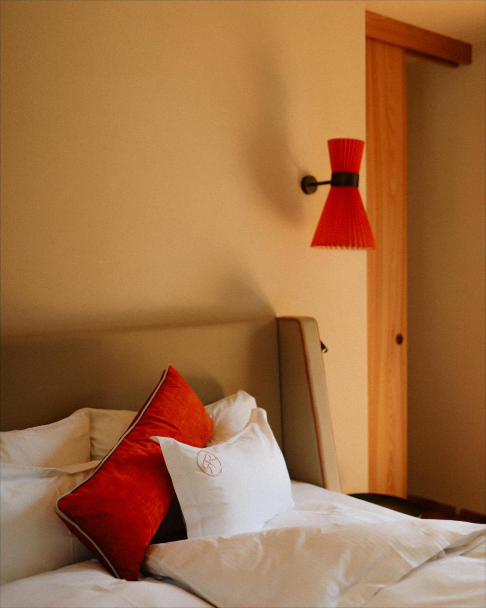 Langenmantel Historic Suites Tramin an der Weinstraße Buitenkant foto